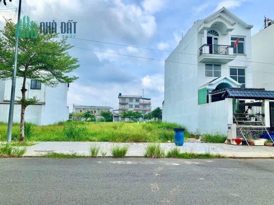 bà chị gửi bán lô đất ở bến cát đường trải nhựa