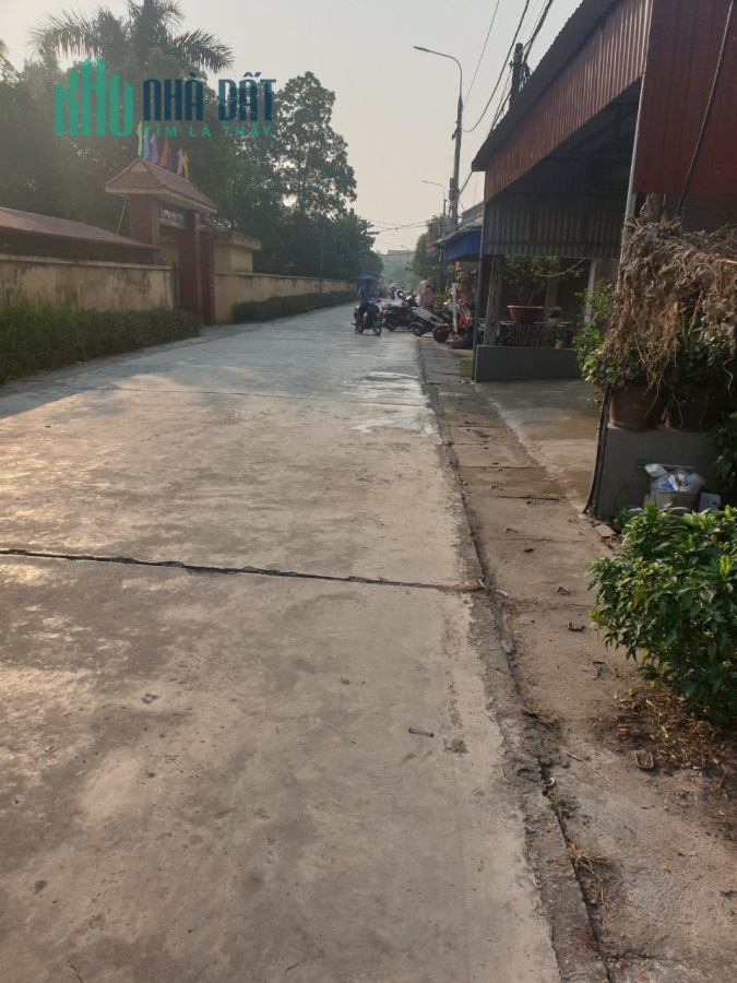 * CHÍNH CHỦ CẦN BÁN ĐẤT CÓ SẴN NHÀ CẤP 4 TẠI TRƯỜNG C2 LIÊN PHƯƠNG- HƯNG YÊN *