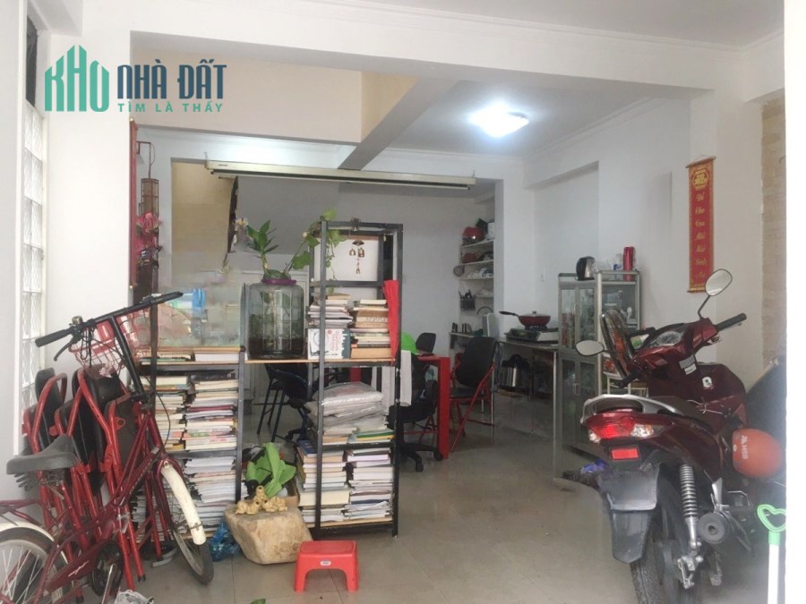 Nhà căn góc HXH Trần Hưng Đạo P2Q5. Trệt,2 lầu,sân thượng. Giá 6,5 tỷ TL