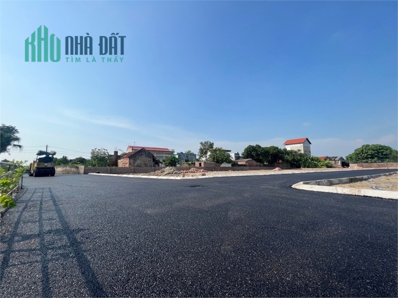 Bán đất gần thị trấn An Lão Hải Phòng giá 550/lôVị trí đẹp nằm giữa khu dân cư sầm uất.