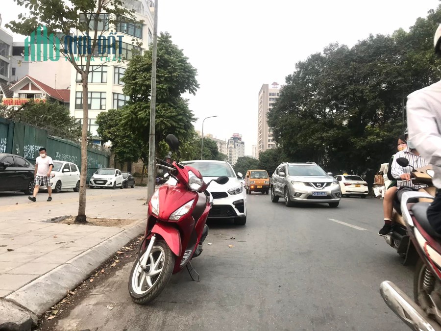 MẶT PHỐ KHÚC THỪA DỤ, KD ĐỈNH CAO, Ô TÔ DỪNG ĐỖ, 331M2, MT 35M