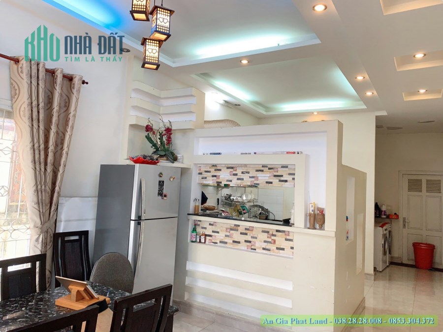 Bán Nhà MT 8,4m Ngay ĐH Đà Lạt Thích Hợp Kinh doanh Mọi ngành Nghề - Giá chỉ 6 tỷ