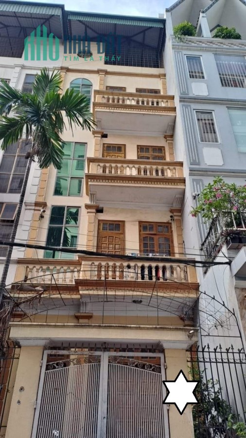 Cần bán nhà phân lô khu Quan Hoa Cầu Giấy, 56m2, 5T,vỉa hè ô tô tránh, dừng đỗ ngày đêm, 15.3 tỷ