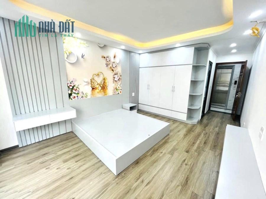 BÁN NHÀ P/ LÔ Ô TÔ TRÁNH, 6 TẦNG THANG MÁY, PHỐ CÙ CHÍNH LAN, 40M Giá 9 tỷ