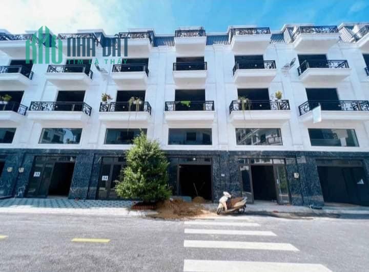 Khu nhà phố Chấu Âu ngay mặt tiền Hà Huy Giáp giá chỉ 2 tỷ