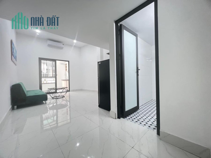 bán CHDV - CCMN 7 tầng 26 phòng KD doanh thu 140tr/th tại Vương Thùa Vũ chỉ 15m ra phố