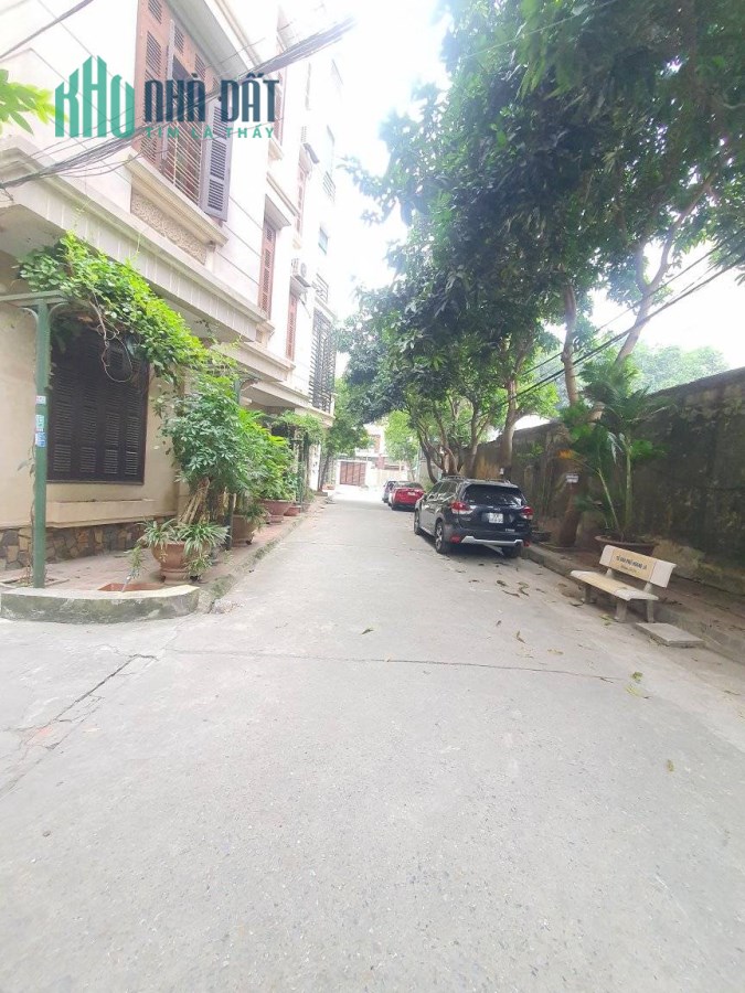 ÁN NHÀ CẦU GIẤY - PHÂN LÔ Ô TÔ TRÁNH - GARA  - Ô CHỜ THANG MÁY - KINH DOANH TỐT _ chỉ hơn 8 tỷ.