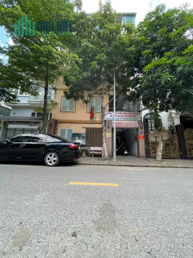 BÁN TÒA NHÀ  PHỐ ĐỖ NHUẬN - NGOẠI GIAO ĐOÀN-PHÂN LÔ VỈA HÈ Ô TÔ ĐỖ: 126M2, 5T, MT 8.5M, 28 TỶ