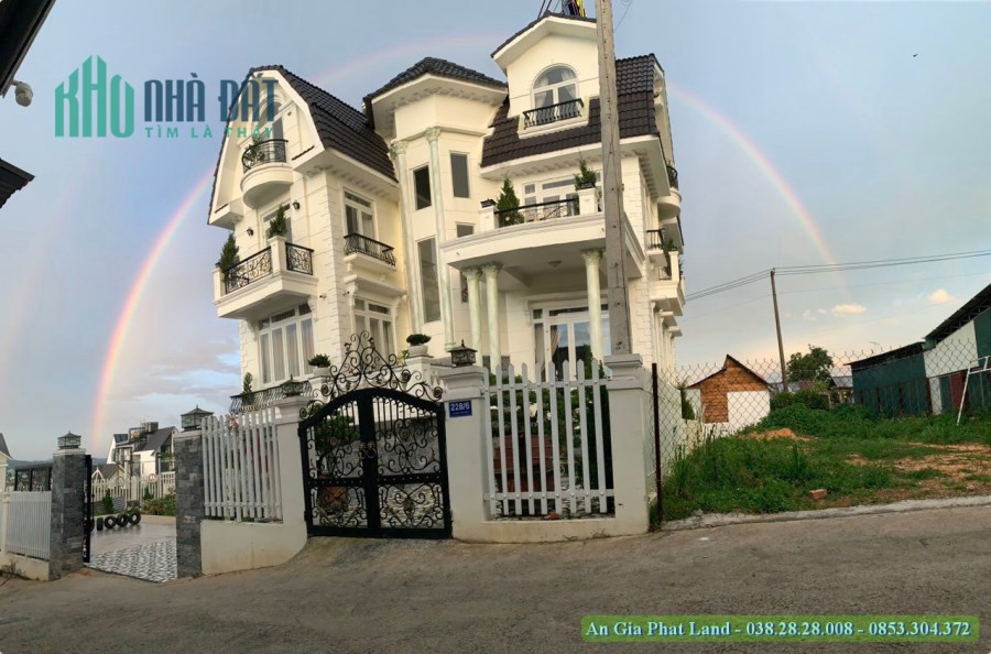 Bán Biệt Thự 25m MT Gần Trường ĐH Đà Lạt, Thung Lũng Tình Yêu- 511m2- Giá 38 tỷ