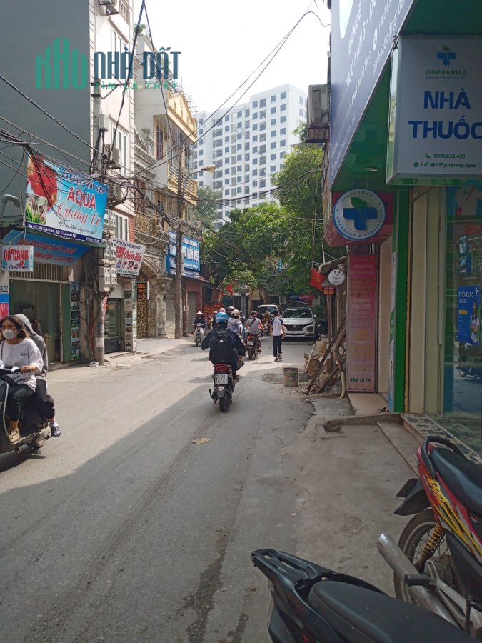 Cần bán gấp nhà ngõ 333 Xuân Đỉnh, oto 7 chỗ vào nhà, DT 50m2, MT 4.2m, Giá 5.9 tỷ