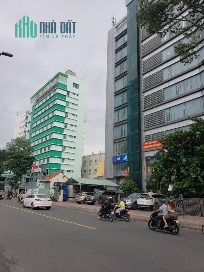 Bán nhà Lý Chính Thắng,Q3,40m2,4 tầng,4pn,5,9 tỷ.