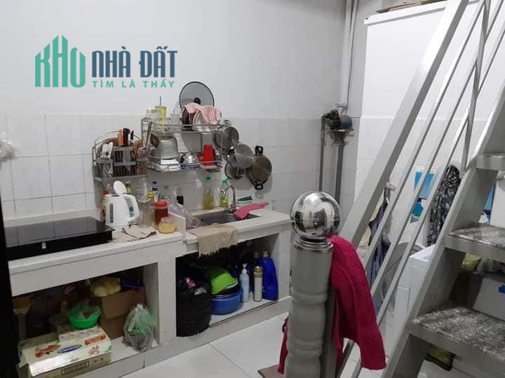 Bán gấp nhà, Nguyễn Tiểu La, Quận 10, 4 x 8M, 3 tầng, chỉ 4 tỷ4