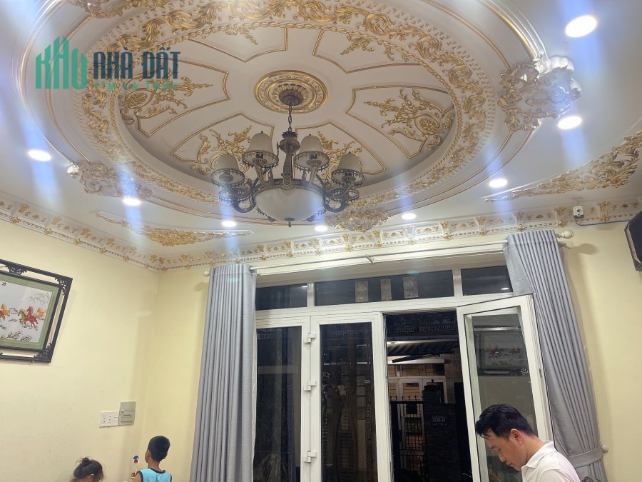 Bán Gấp Nhà, Huỳnh Tấn Phát, Quận 7, 5 x 12M, 4 tầng, chỉ 6 tỷ8
