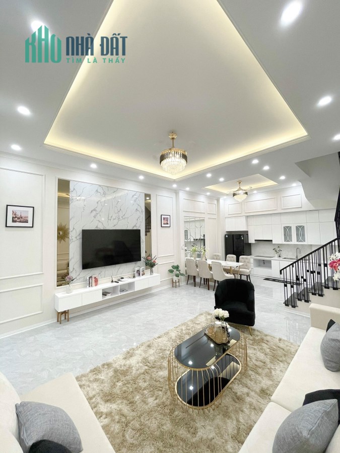 BÁN NHÀ VÕ THỊ SÁU: 45M2, 5 TẦNG, MT 4M, GẦN HỒ THOÁNG. NHỈNH 4 TỶ