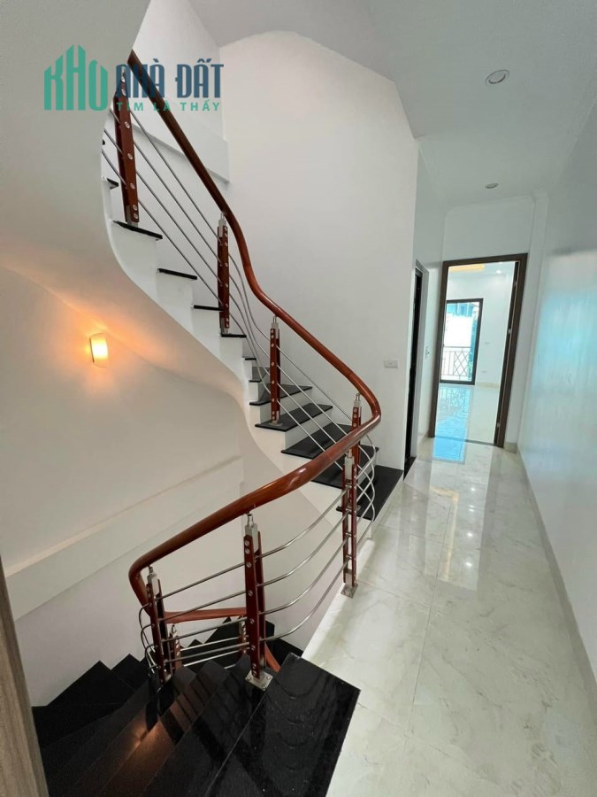 Bán nhà Xuân Đỉnh, 55m, 5 tầng, gần ô tô