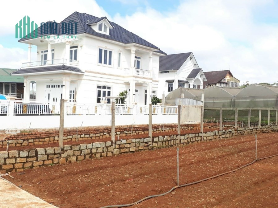 Giảm giá Bán gấp đất nền Biệt Thự đường ô tô tránh nhau tại Vạn Thành, Đà Lạt 300m2