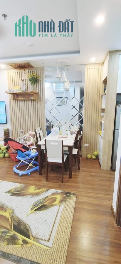 Bán chung cư Ecohome3, Bắc Từ Liêm, view sân chơi, 2PN giá 2.25 tỷ