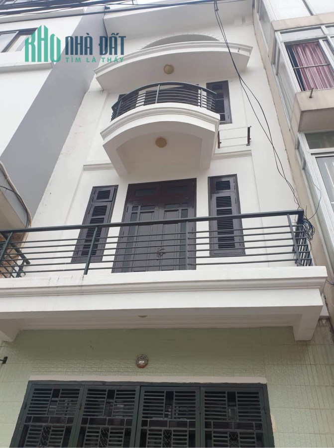 Nhà 3 tầng - Chính Kinh 90m2, mặt tiền 6m, giá chỉ 5.2 tỷ - LH0936206176