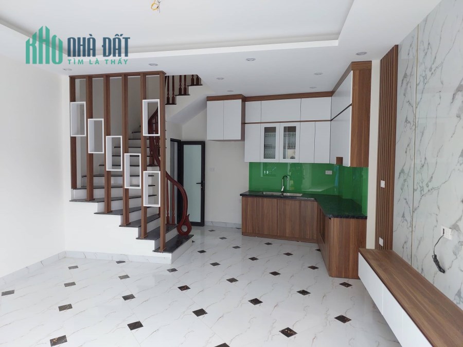 Duy nhất 1 căn Đẹp có 1 0 2, Rẻ nhất Di trạch, Hoài Đức 42m 4 tầng nhỉnh 2 tỷ