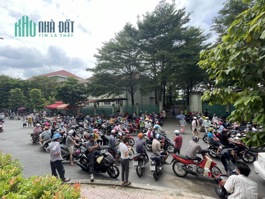 Bán mặt bằng kinh doanh 1 trệt 1 lầu , 181m2 , 2225 Phạm thế hiển