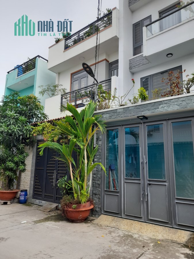Bán Nhà Hẻm xe hơi  ĐHT 18, Q12, 2 Tầng, 190m2, nhỉnh 5.2 tỷ, nhà nở hậu, dài 31m