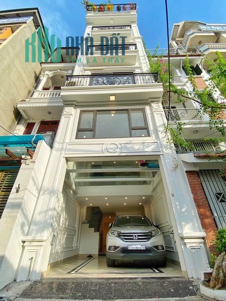 Siêu Phẩm Nhà Riêng Chùa Bộc 93m x7 tầng thang máy...lô góc ,vỉa hè , chỉ gần 300 triệu