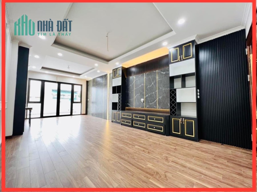Hót nhà rộng, tháng máy, oto đỗ cửa ở Tân Mai, DT 71m x 6 tầng, giá 13,5 tỷ.