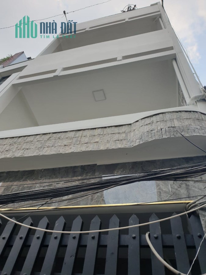 Nhà 3 tầng, Hẻm Xe Hơi Quây Đầu, 5 x16, Phạm Văn Đồng, chỉ hơn 3 tỷ.