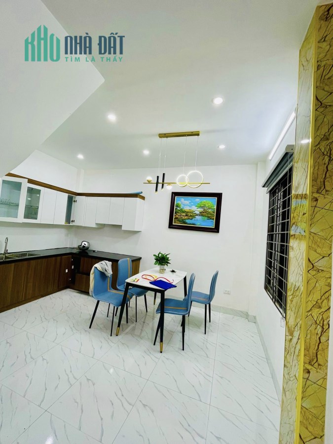 BÁN NHÀ LẠC TRUNG: 45M2, 5 TẦNG, 4 NGỦ, VÀI BƯỚC RA PHỐ. NHỈNH 4 TỶ