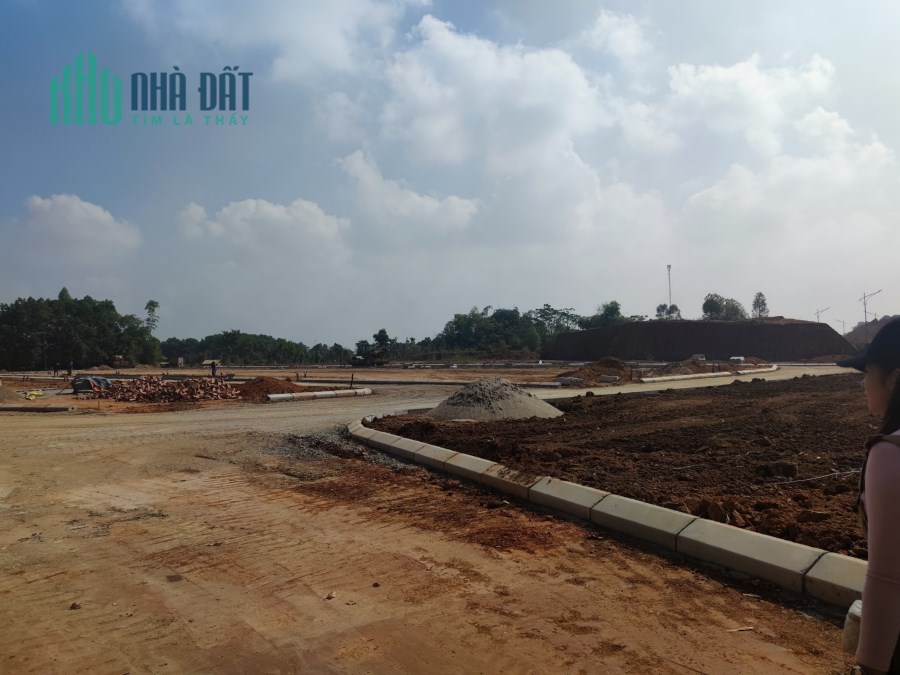 900TR có ngay đất nền thị trấn Hưng Hóa, huyện Tam Nông, Phú Thọ sẵn sổ đỏ