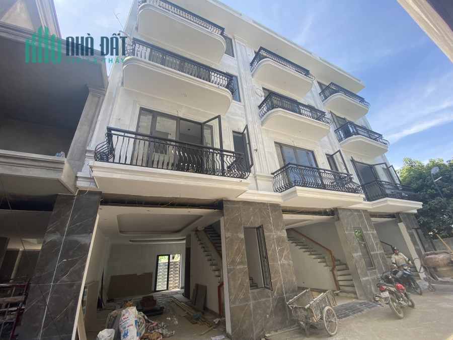 Bán nhà 4 tầng tân cổ điển Full nội thất,p Quang Trung,tp Thái Nguyên. 2ty xxx
