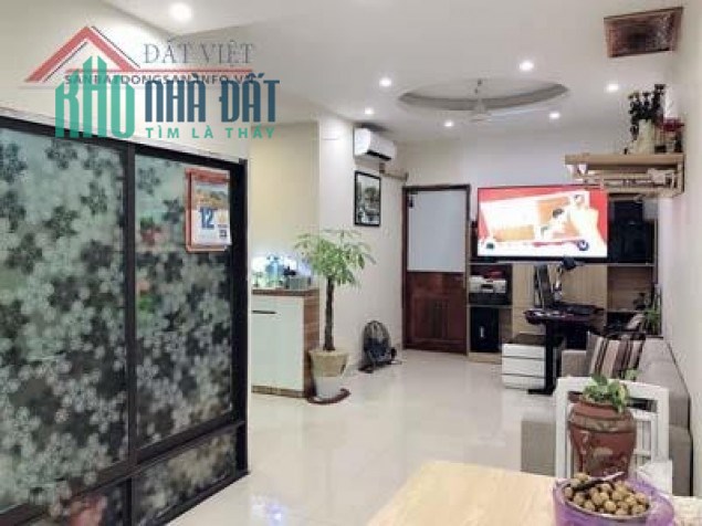 Bán gấp chung cư Trung Hoà Nhân Chính 4.1 tỷ, 140m2. căn góc