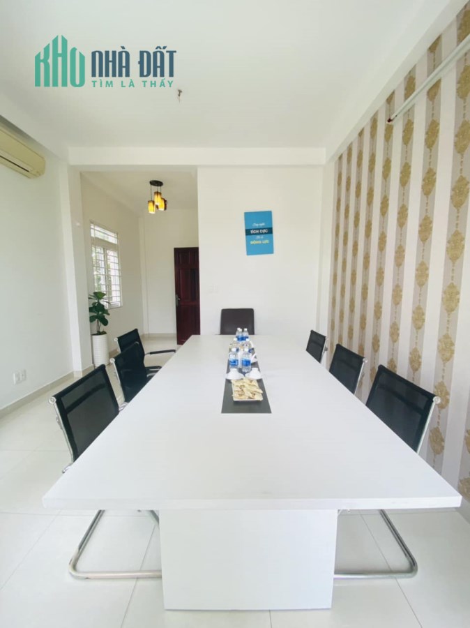 Bán gấp nhà NƠ TRANG LONG, 4m x 15m, 3 lầu, hxh, giá 5.5 tỷ