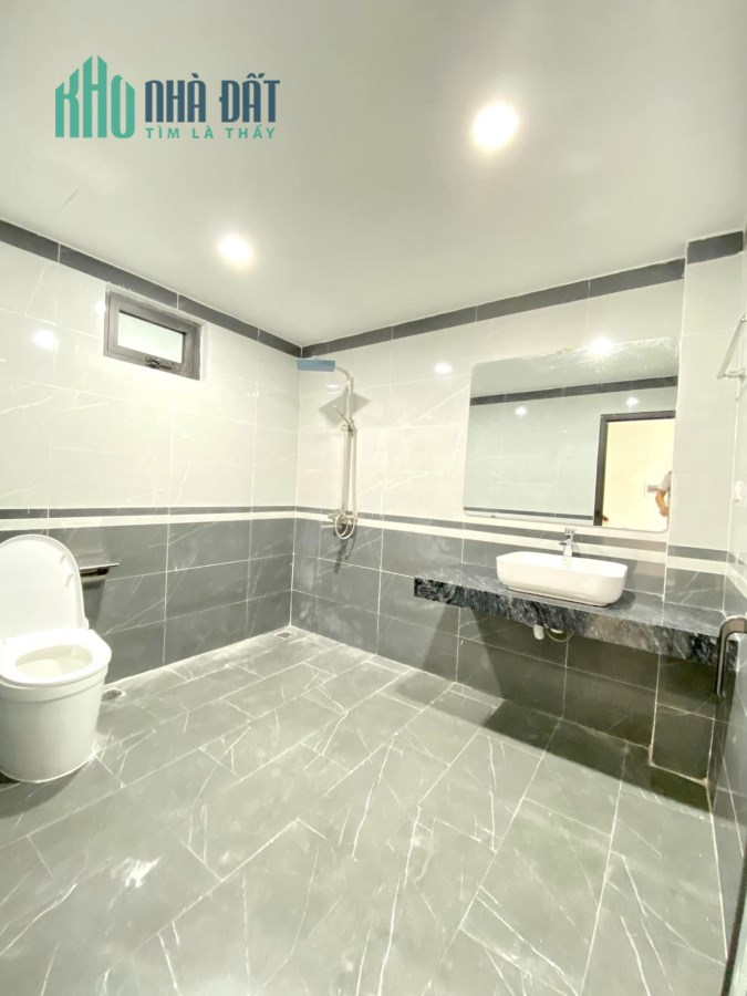 BÁN NHÀ PHỐ ĐỊNH CÔNG: 50M2, MT 4.4M, Ô TÔ ĐỖ CỬA, LÔ GÓC. NHỈNH 5 TỶ