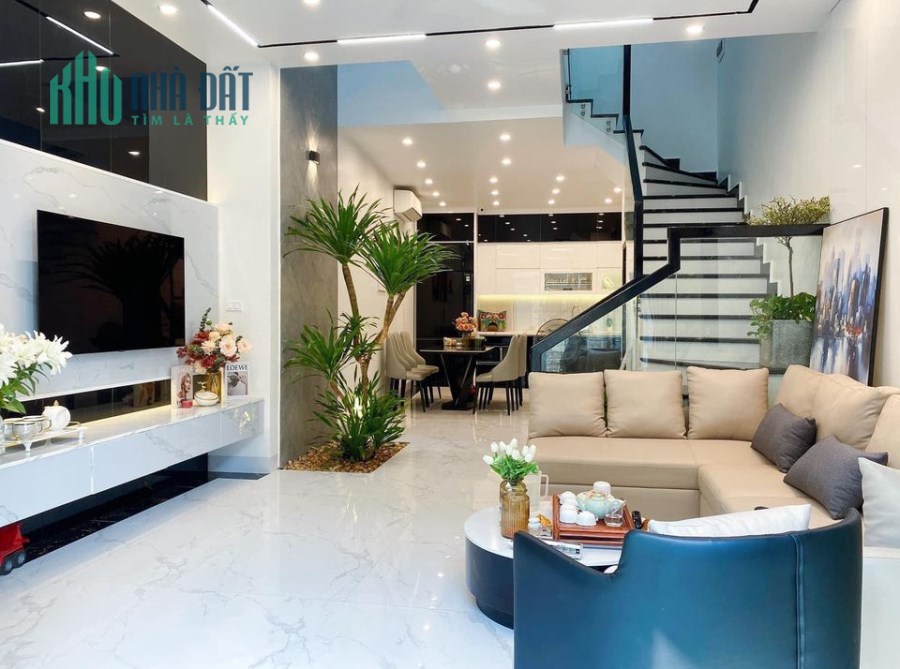 Nhà Đẹp 3 Tầng Full Nội Thất Âu Cơ, Tân Bình, 68m2 Giá 4.8 Tỷ