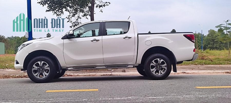 GIA ĐÌNH CẦN BÁN GẤP XE BÁN TẢI MAZADA BT 50 SX 2021