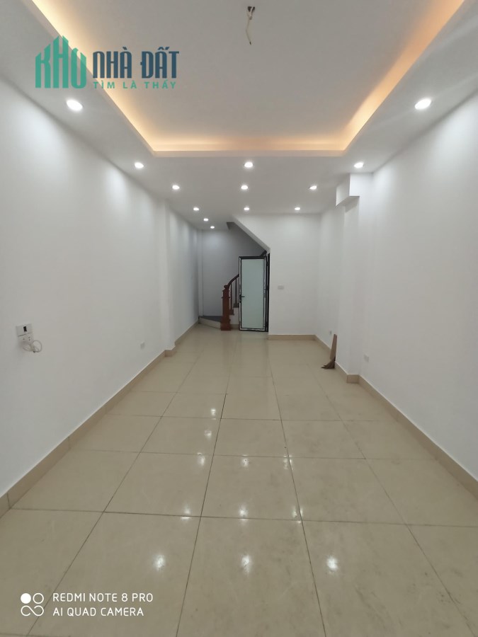 Bán nhà phường Phú Lương, Hà Đông, nhà mới 5 tầng, ngõ thông, ô tô lùi cửa, kinh doanh nhỏ
