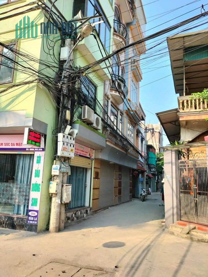 CHỦ CHUYỂN LÊN CC Ở CẦN BÁN GẤP NHÀ LÔ GÓC - VĂN LA - PHÚ LA - VĂN PHÚ - TRONG THÁNG NÀY