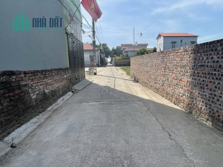 Hàng hiếm) bán trục chính 65.3m² tại thôn làng - Đông Xuân - Sóc Sơn - Hà Nội, đường 5m thông.