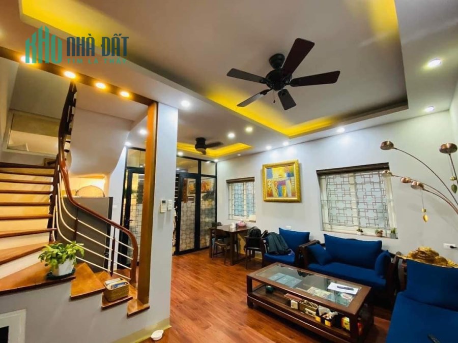 BÁN NHÀ HOÀNG QUỐC VIỆT 50M - NHÀ MỚI KÍNH KOONG - NGÕ THÔNG - Ô TÔ TRÁNH - KINH DOANH. GIÁ 5 TỶ