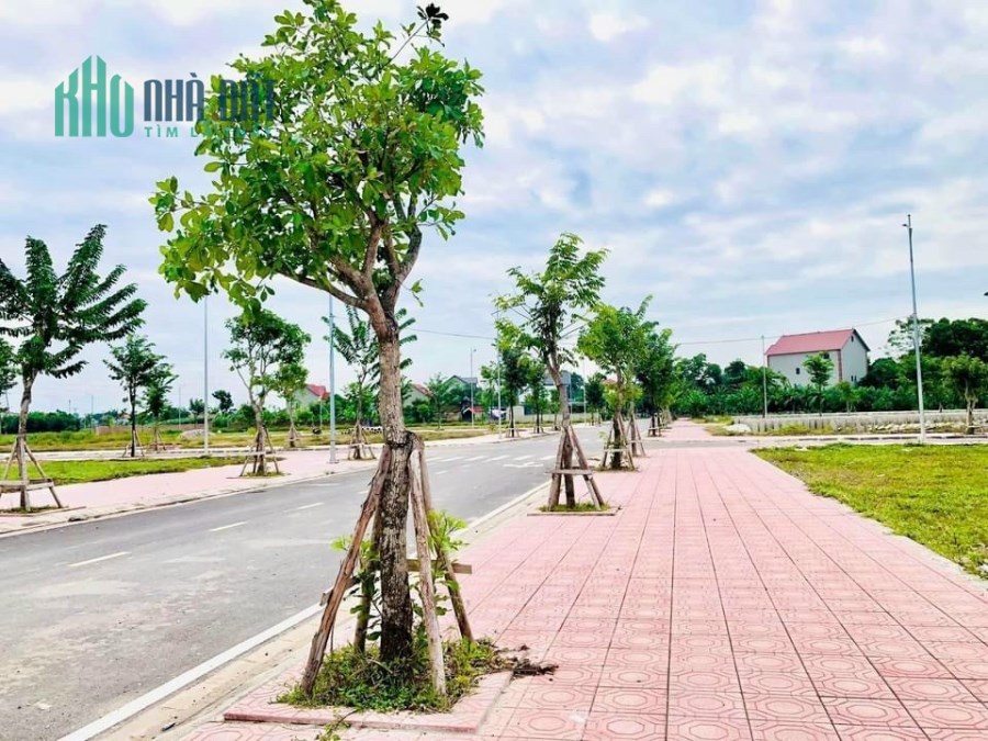 HOT HOT CẮT LỖ LÔ DUY NHẤT TRUNG TÂM KHU ĐT TẤN ĐỨC GIÁ GIÁ CÓ HƠN 1 TỶ RƯỠI