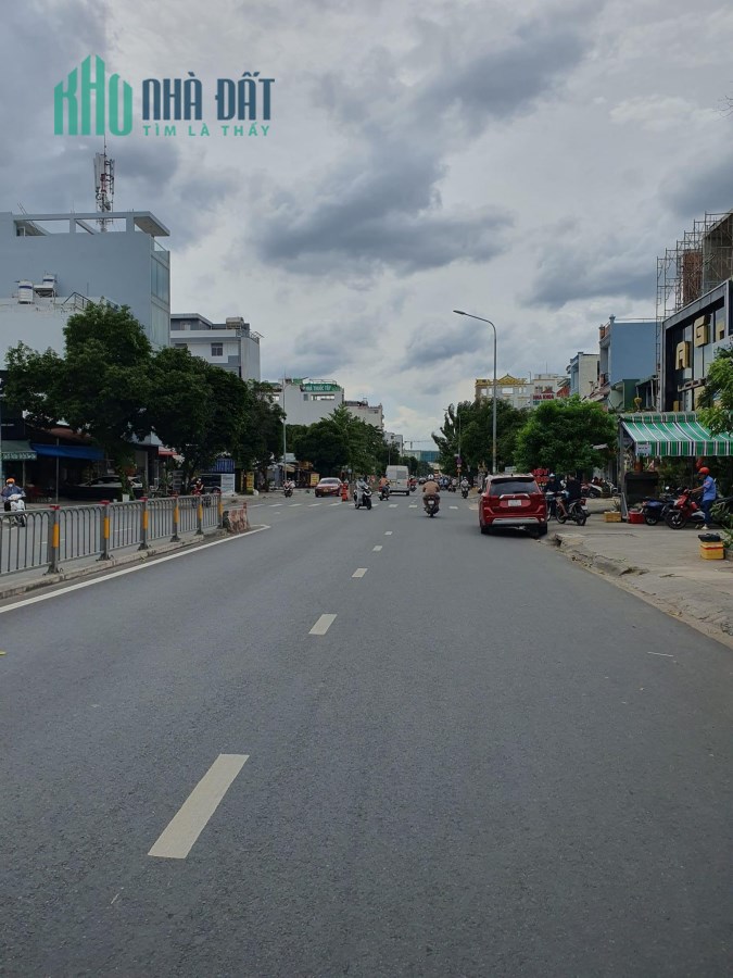 Bán nhà MT Tây Thạnh giao Lê Trọng Tấn, DT: 4.4x24m, 2 tầng- 3PN, 10.9 tỷ