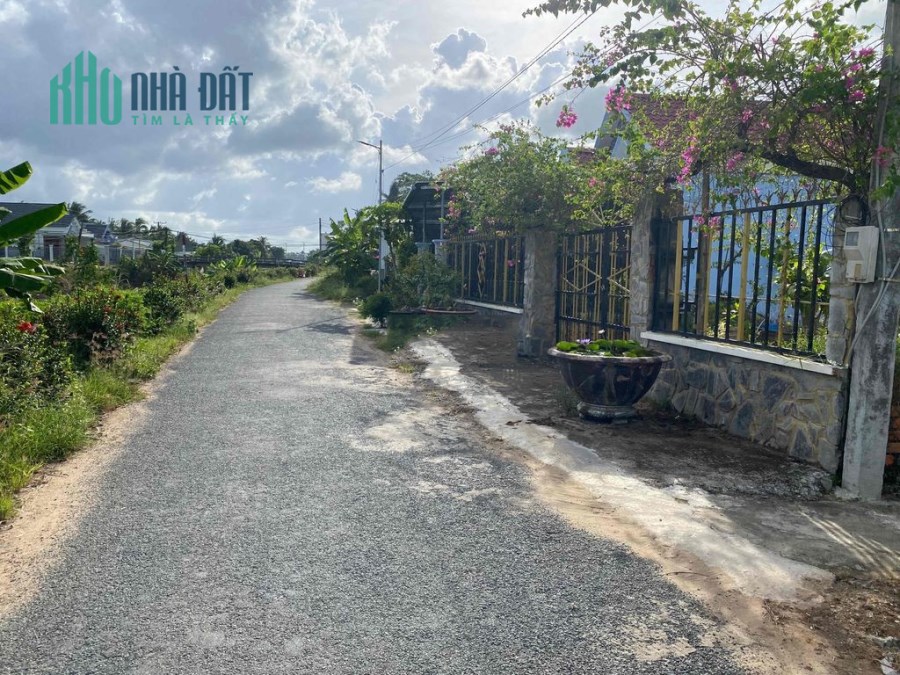 CHÍNH CHỦ CẦN BÁN ĐẤT MT SẦM UẤT NHẤT TRUNG TÂM HUYỆN TIỂU CẦN