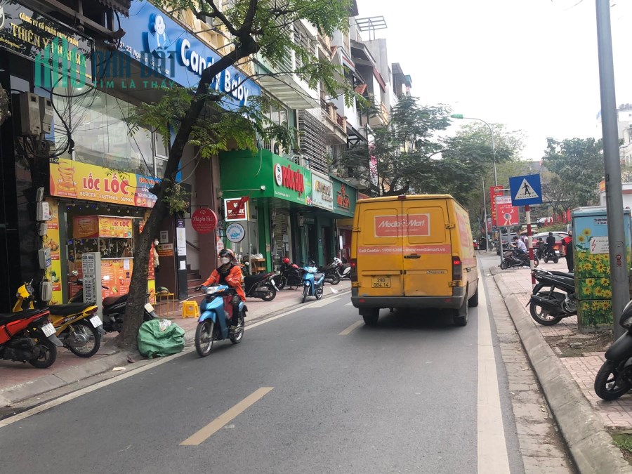 BÁN NHÀ MẶT PHỐ NGUYỄN CÔNG HOAN, NHÀ 1 MP VÀ 1 MẶT NGÕ Ô TÔ, KINH DOANH, GIÁ 26,5 TỶ