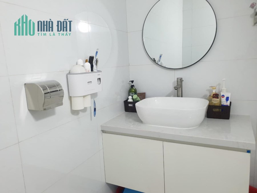 CHỈ HƠN 2 TỶ CÓ NGAY HỘ KHẨU THANH XUÂN NGUYỄN TRÃI 26M 4 TẦNG NHÀ ĐẸP Ở NGAY SỔ ĐỎ CHÍNH CHỦ XEM