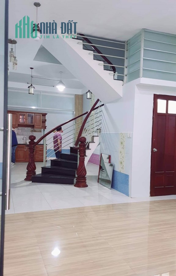 Bán gấp nhà mặt tiền, Hà Huy Giáp, q 12, 5T, 81m2 , chỉ 12 tỷ