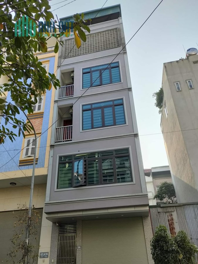 Bán nhà Nguyễn Phong Sắc, đường trước nhà 10m, thang máy 30m ra mặt phố chỉ 65m nhỉnh 9 tỷ