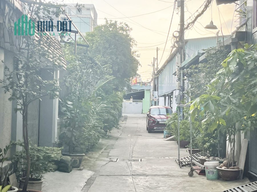 HẺM 5M CÁCH LÊ VĂN KHƯƠNG CHỈ 150M - 3 TẦNG BTCT, 3 PN - GIÁP GÒ VẤP.