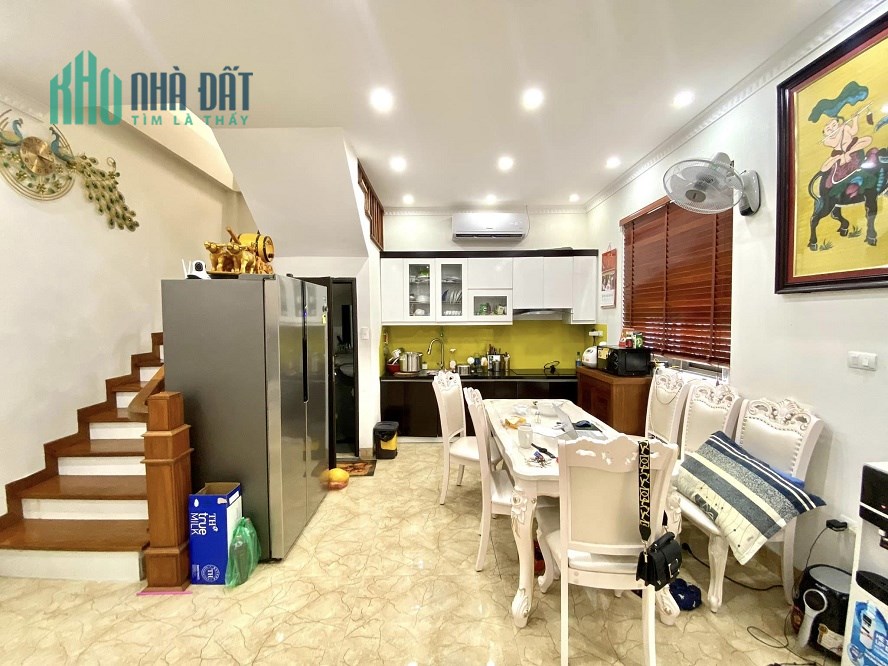 NHÀ SIÊU HIẾM QUẬN 10, KHU PHÂN LÔ, ĐƯỜNG RỘNG VỈA HÈ, 110M2 GIÁ 30 TỶ.