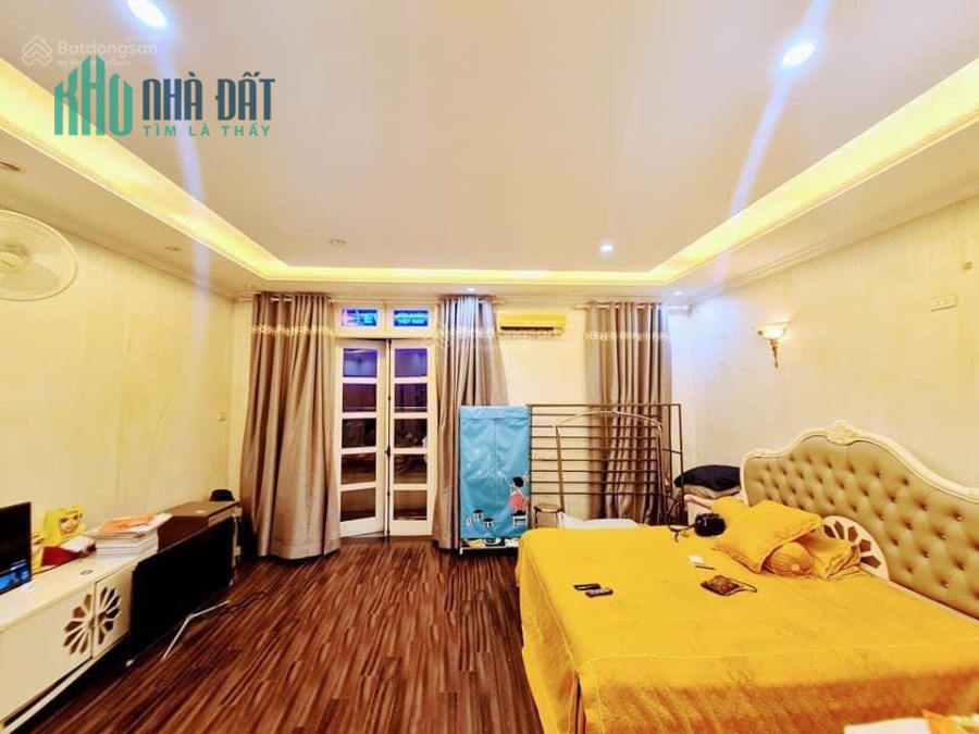 Chính chủ bán biệt thự sân vườn 93m2, gara ô tô, cách cầu CD 1p, mặt tiền 6m